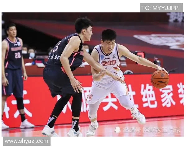 快船与山猫激战正酣2月27日精彩对决引发球迷热议