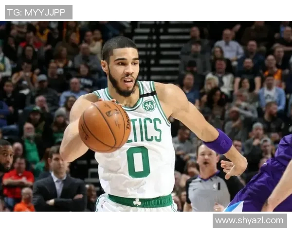 杰登艾维的篮球之路：从天赋少年到NBA新星的成长故事